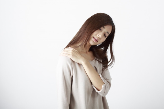 肩こりの女性
